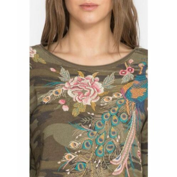 Johnny Was JWLA Quito Camo Thermal Knit Top NEW - Picture 2 of 3